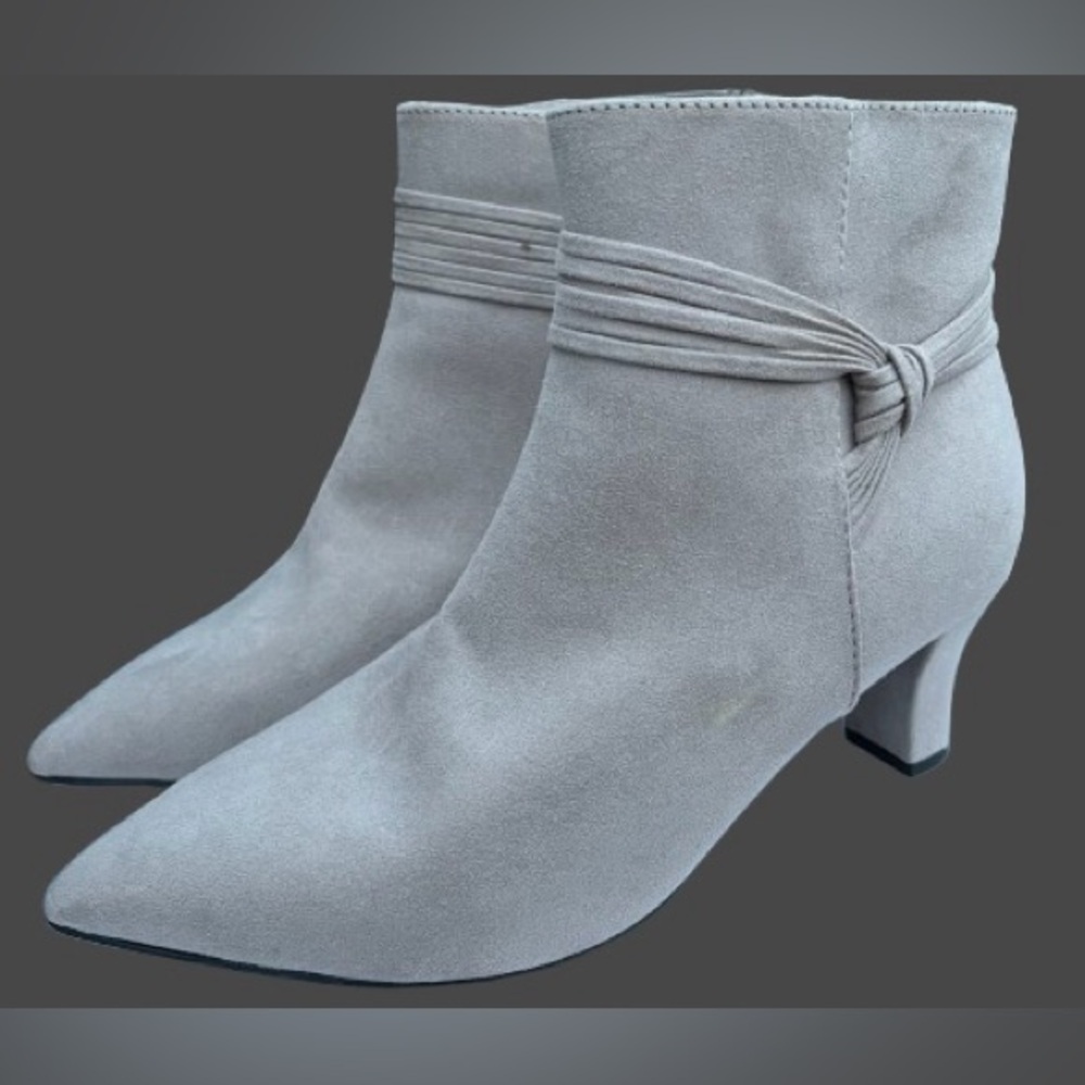 East 5th Mander Gray Suede Ankle Booties | Memory Foam | Wide Width 6.5W